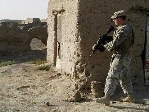 28 войници от НАТО загинаха в Афганистан за седмица