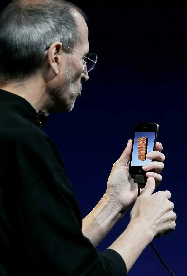 В Америка масово подават жалби срещу новия iPhone