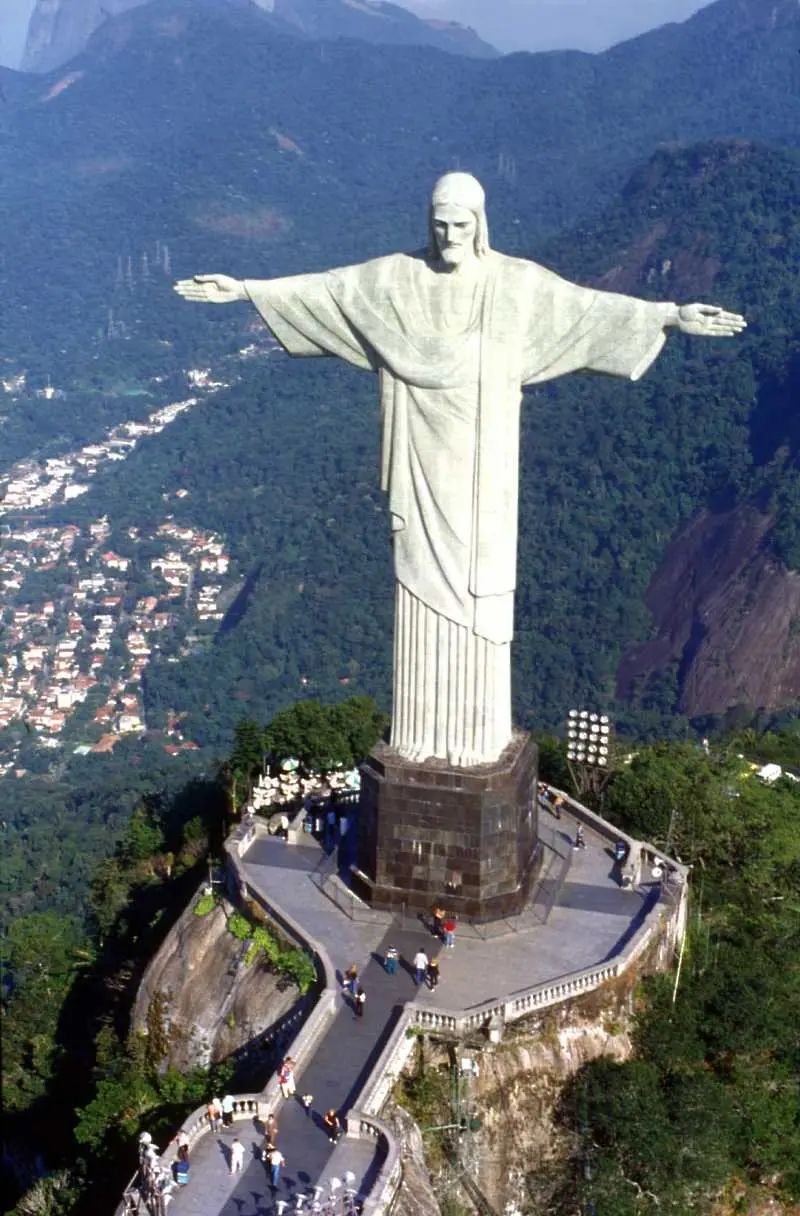 Реставрираха статуята на Христос в Рио де Жанейро