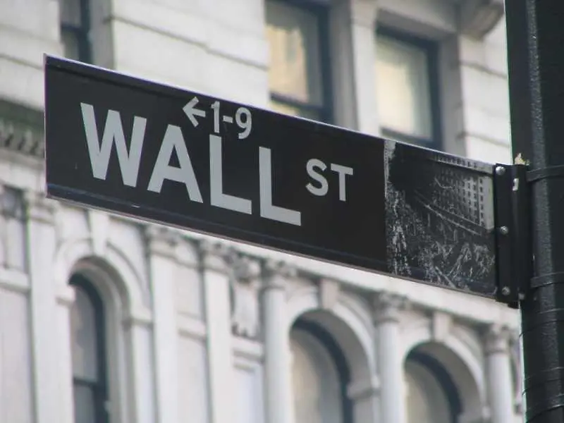 US Конгресът гласува строги ограничения за Wall Street