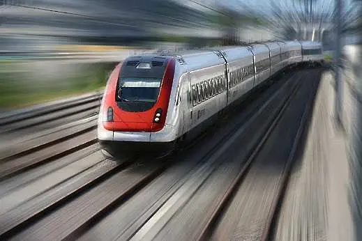 Румънската жп компания пуска железничарите в техническа безработица 