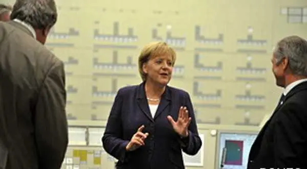  Меркел удължи живота на германските АЕЦ 