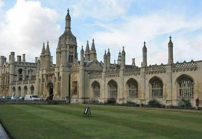  Кембридж - най-добър университет в света!