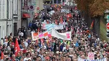 Втори ден масови протести във Франция