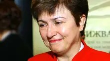 Еврокомисар Кристалина Георгиева срещу президента Никола Саркози