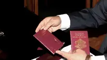 Паспортните служби в София ще отварят в ранни зори