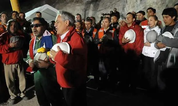 Пълен успех на операцията по спасяването на чилийските миньори