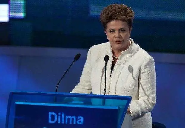  Дилма Русеф с убедителна преднина, но отива на балотаж за президент на Бразилия