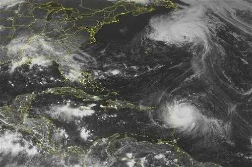 Ураганът Игор удари Бермудските острови