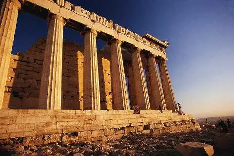 Барикадата около Акропола в Атина вече е премахната. Отворен е за туристи