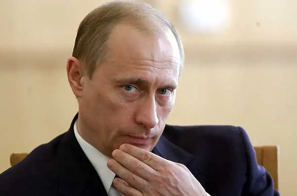 Путин става на 58 години