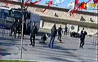 22-ма ранени от атентатор-самоубиец в центъра на Истанбул