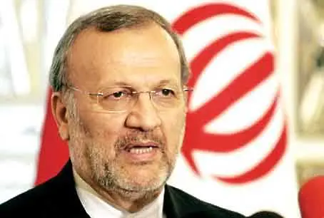 Иранският президент уволни външния министър 