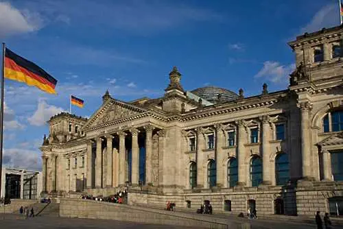 Затварят Райхстага заради терористични заплахи