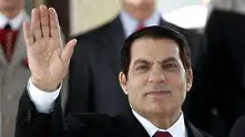 Бунтове и хаос в Тунис, президентът избяга в Саудитска Арабия