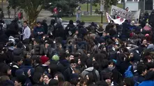 Хиляди туристи блокирани в Чили заради протести