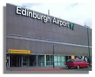 Затвориха летището в Единбург заради снеговалеж