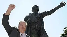 70 евродепутати ще махат паметник на Ленин в Монпелие