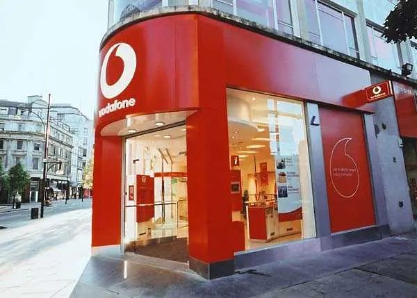 Vodafone продаде дял от френски мобилен оператор за 7,95 млрд. евро
