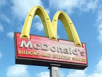 McDonalds наема 50 хил. нови служители наведнъж