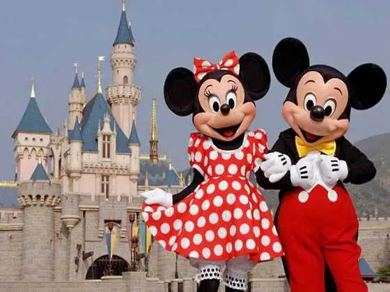Първа копка на Disneyland в Китай