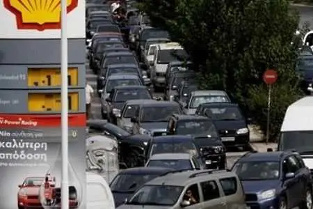 Гърция сложи таван на цените на горивата