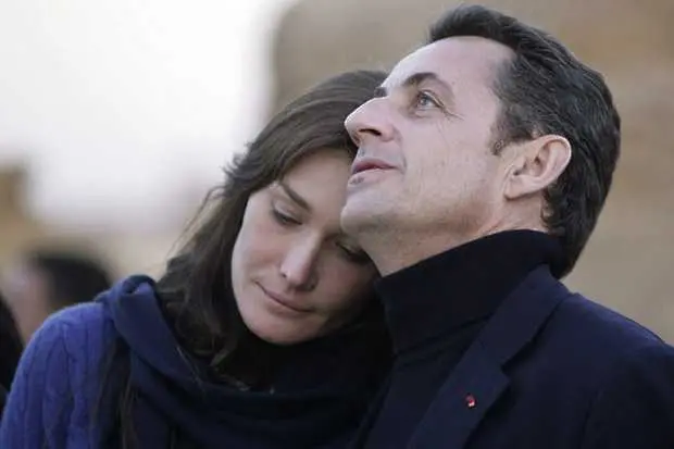 Семейство Саркози ще има близнаци