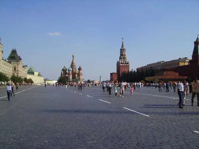 Подземен град с нелегални емигранти откриха в Москва   