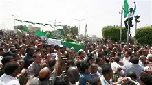 Погребаха сина на Кадафи в Триполи