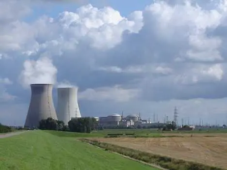 Аварии в две белгийски атомни централи
