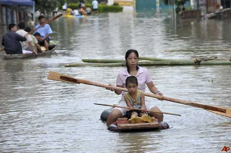 Смъртоносни наводнения след дълга суша в Китай