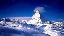 Непалски гуру постави рекорд за най-дълъг престой на Еверест 