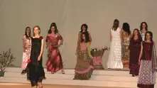 Парад представя българската мода в Плевен