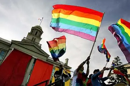 Ню Йорк прие еднополовите бракове