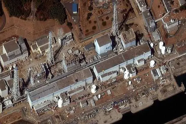 Слагат купол над АЕЦ „Фукушима-1”   