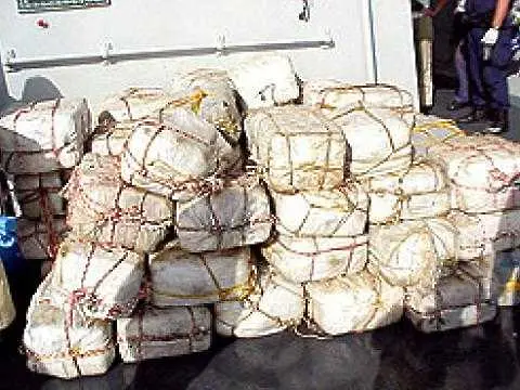 Откриха най-голямата пратка кокаин във Великобритания на яхта