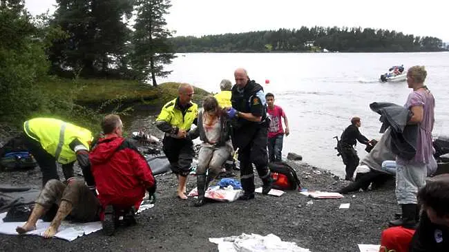 Øyenvitner til skytingen i Norge: «Det var som helvete» (video) – Verden