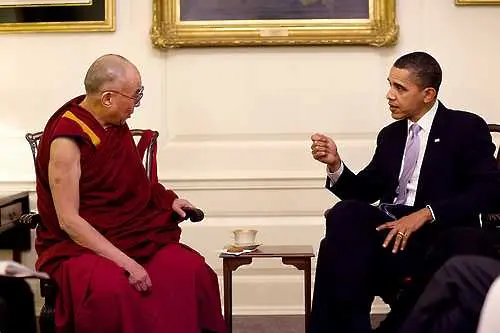 Обама се срещна с Далай Лама
