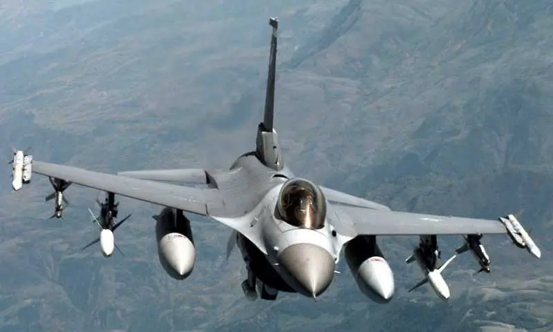 Ирак купува 36 изтребителя Ф-16   