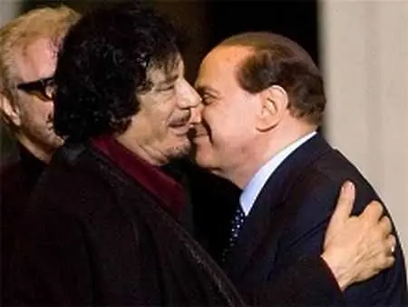 Берлускони се оплака: Кадафи иска да ме убие