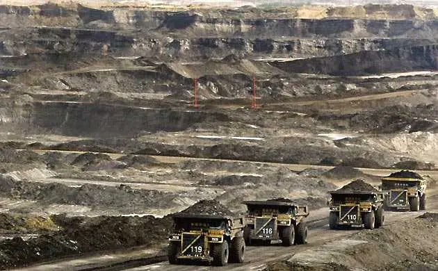 Китай изкупи канадска фирма за добив на петрол от катранени пясъци 