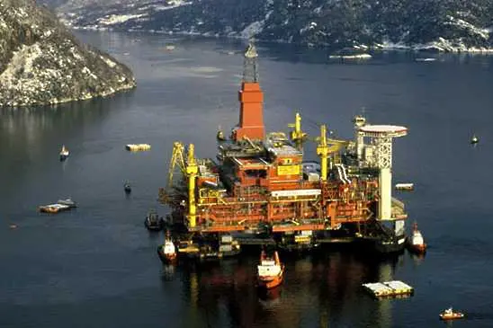 Откриха ново, огромно находище на нефт край Норвегия