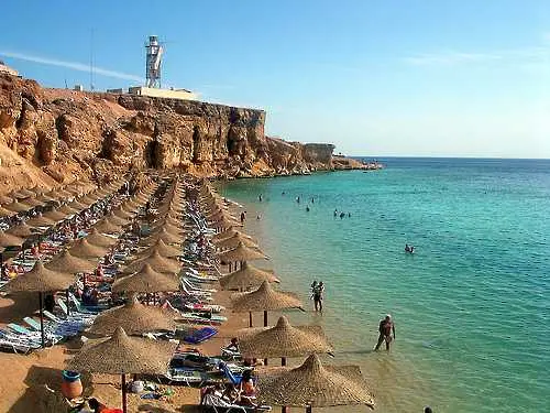 Египет налага дрескод на чужденците по плажовете?