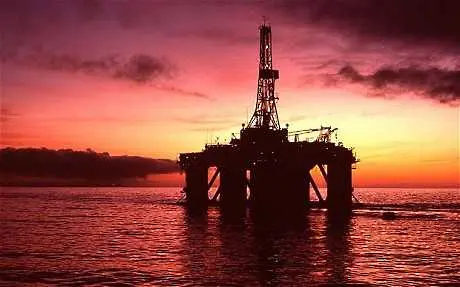 Петрол изтича в Северно море от платформа на Shell