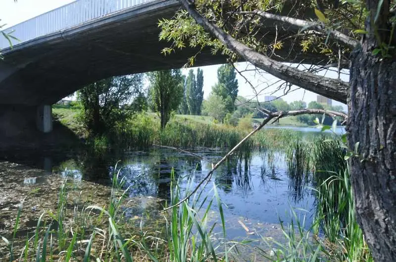 Водолази ще чистят езерото в Дружба в кампанията Моят зелен град