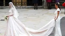 Сватбената рокля на Кейт Мидълтън донесе на Бъкингам 10 млн. паунда