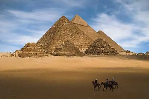 Началото на пирамидите