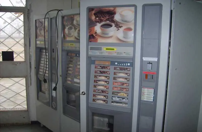 Куриозът на днешните избори: Агитация с кафе-машини