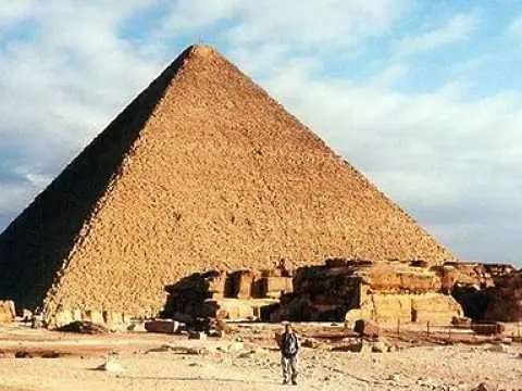 Затвориха Хеопсовата пирамида заради 11.11.11.