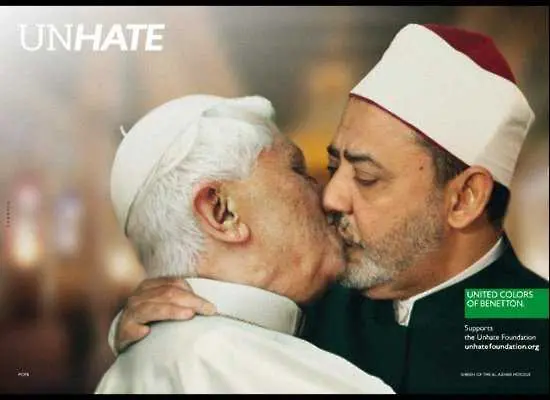 Benetton изтегля шокираща реклама с папата